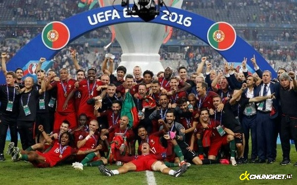 2016 Bồ Đào Nha chính thức lên ngôi vương vô địch Euro