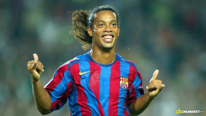 Chạy cánh: Ronaldinho