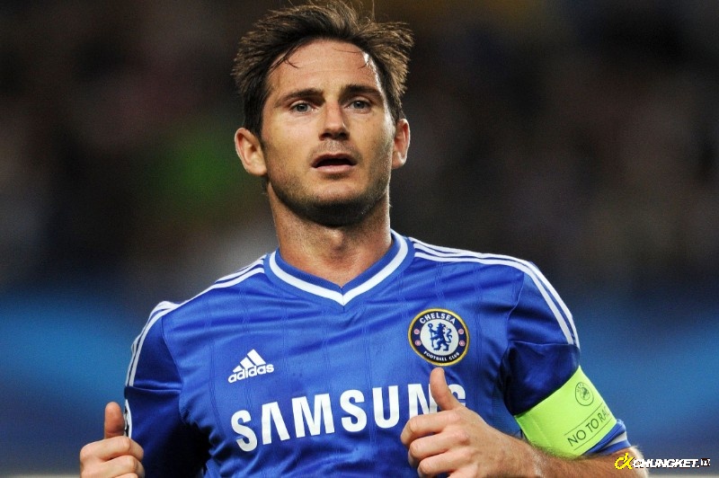 Lampard màu áo clb Chelsea