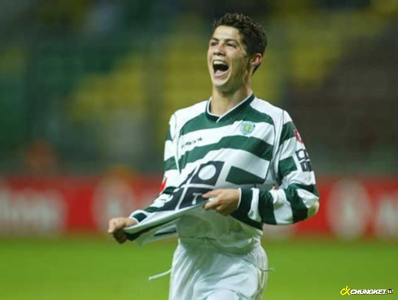 Ronaldo ghi bao nhiêu bàn tại các câu lạc bộ trong sự nghiệp.