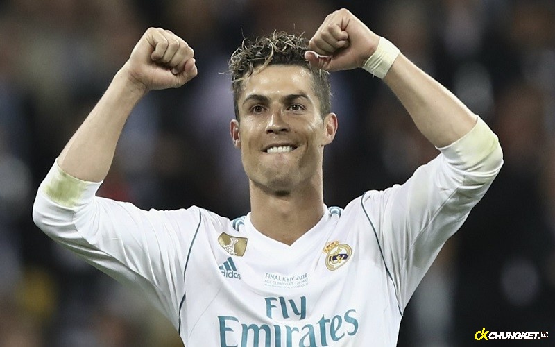  Cristiano Ronaldo - Tiền đạo hay nhất Real Madrid