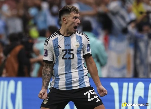 Hậu vệ người Argentina - Lisandro Martinez