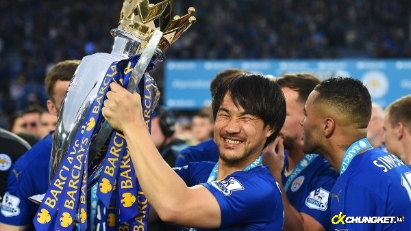 Tiền đạo Okazaki Shinji cua Leicester City F.C