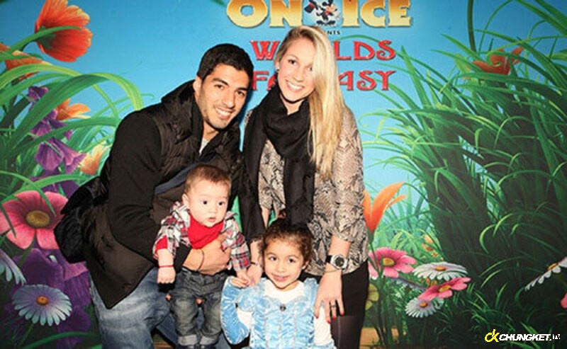 đời tư và gia đình của cầu thủ Suarez