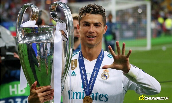 Cristiano Ronaldo cùng Real chinh phục mọi danh hiệu lớn nhỏ trong 10 năm qua