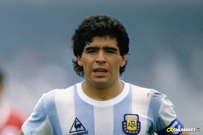 Cầu thủ giỏi nhất thế giới: Hạng 2 Maradona