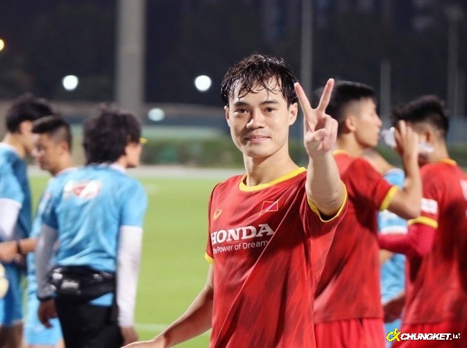 Sự nghiệp thi đấu ấn tượng của cầu thủ Nguyễn Văn Toàn