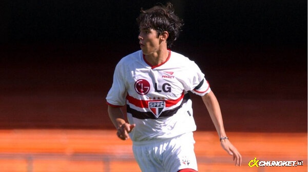 Kaka khởi đầu sự nghiệp tại Sao Paulo